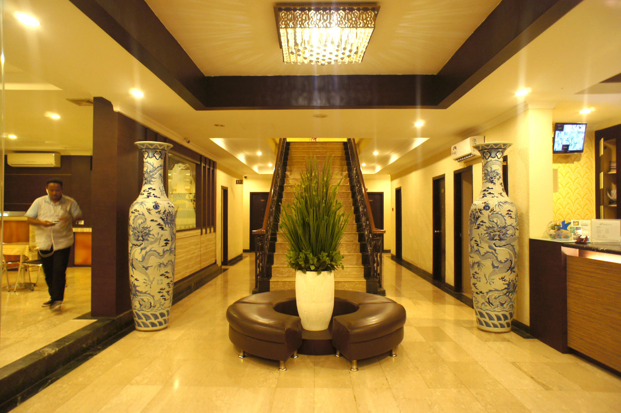 Sky View Hotel Managed By Os Batam Exterior photo